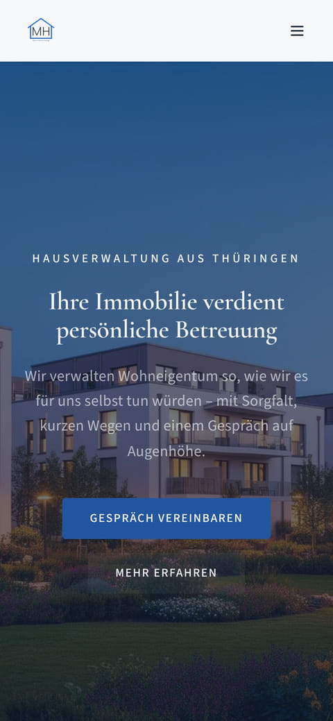 Website der Hausverwaltung Herrmann am Handy
